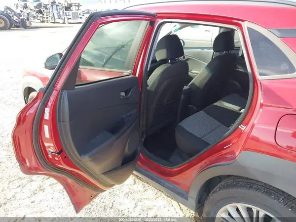 KM8K2CAA6MU735488 2021 HYUNDAI KONA - Image 8