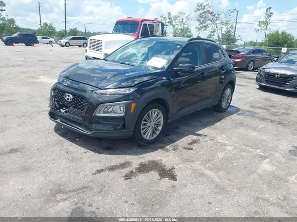 KM8K2CAA6MU739721 2021 HYUNDAI KONA - Image 2