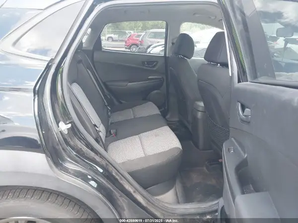 KM8K2CAA6MU739721 2021 HYUNDAI KONA - Image 8