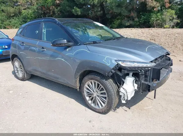 KM8K2CAA7JU070953 2018 HYUNDAI KONA - Image 1