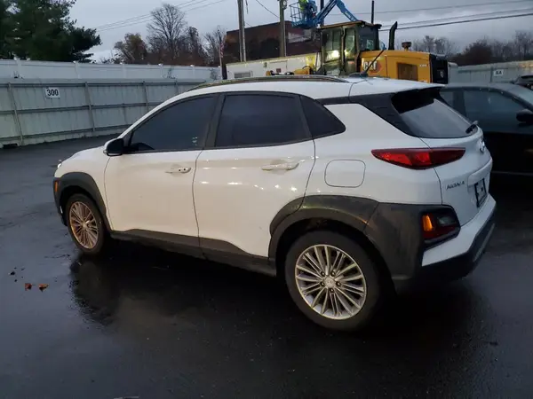 KM8K2CAA7JU074744 2018 HYUNDAI KONA - Image 2