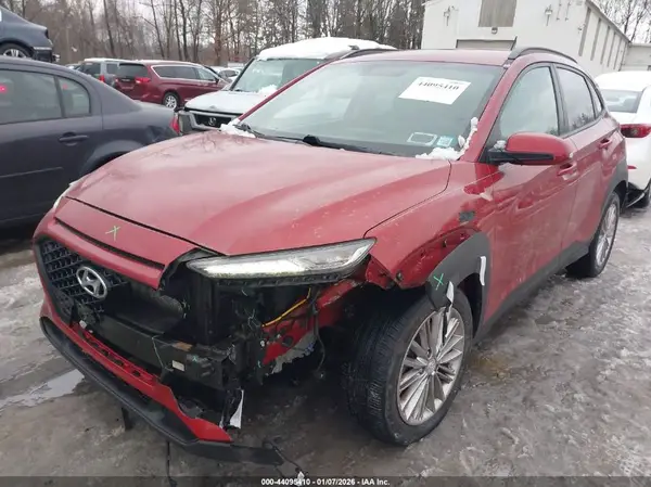 KM8K2CAA7JU077062 2018 HYUNDAI KONA - Image 2