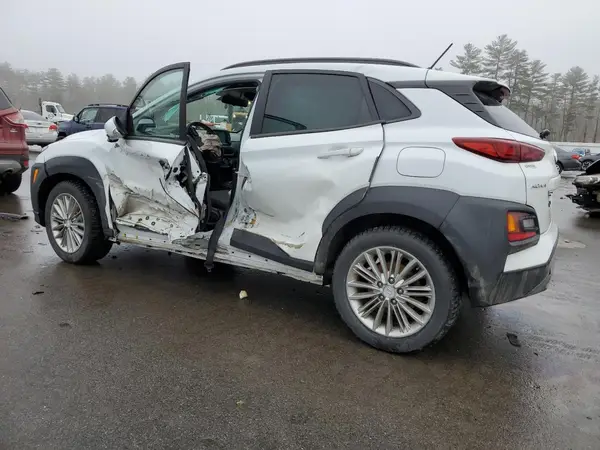 KM8K2CAA7JU078468 2018 HYUNDAI KONA - Image 2
