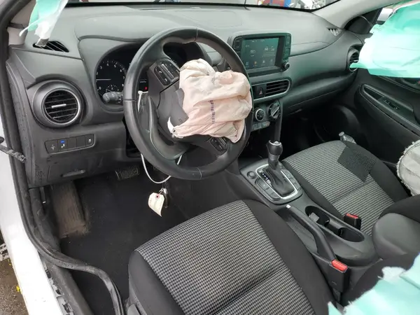 KM8K2CAA7JU078468 2018 HYUNDAI KONA - Image 8