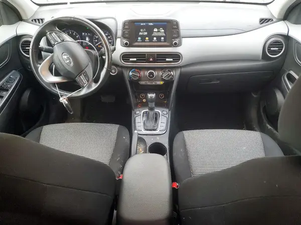 KM8K2CAA8JU146325 2018 HYUNDAI KONA - Image 8