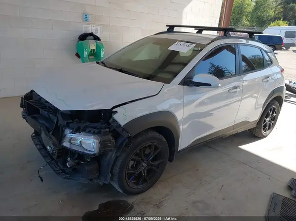 KM8K2CAA8JU150648 2018 HYUNDAI KONA - Image 2