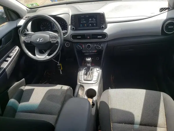 KM8K2CAA8JU154554 2018 HYUNDAI KONA - Image 8