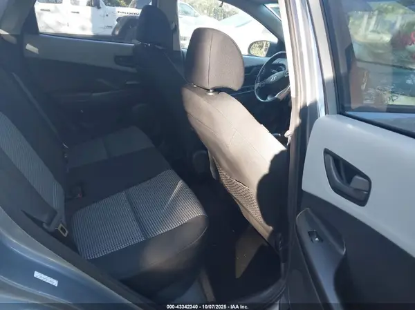 KM8K2CAA8JU188560 2018 HYUNDAI KONA - Image 8