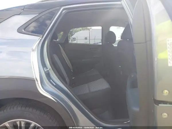 KM8K2CAA8KU227259 2019 HYUNDAI KONA - Image 8
