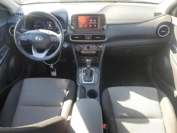 KM8K2CAA8KU357235 2019 HYUNDAI KONA - Image 8