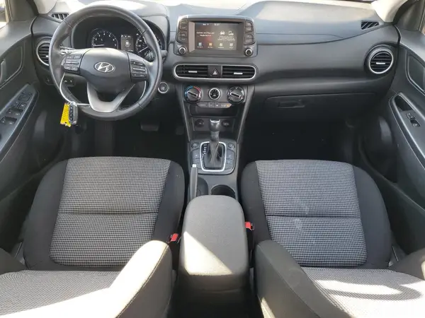 KM8K2CAA8KU377940 2019 HYUNDAI KONA - Image 8