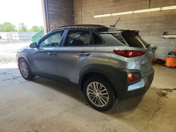 KM8K2CAA8KU389778 2019 HYUNDAI KONA - Image 2