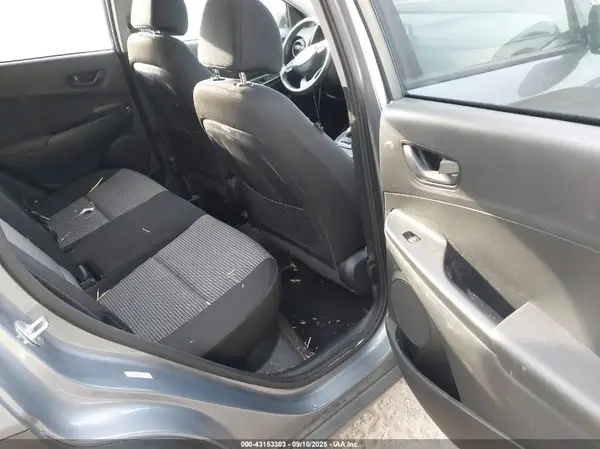 KM8K2CAA8LU561275 2020 HYUNDAI KONA - Image 8
