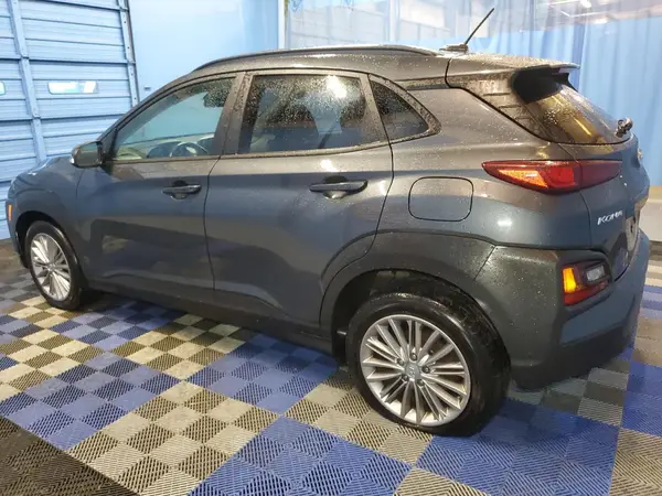 KM8K2CAA8MU687119 2021 HYUNDAI KONA - Image 2