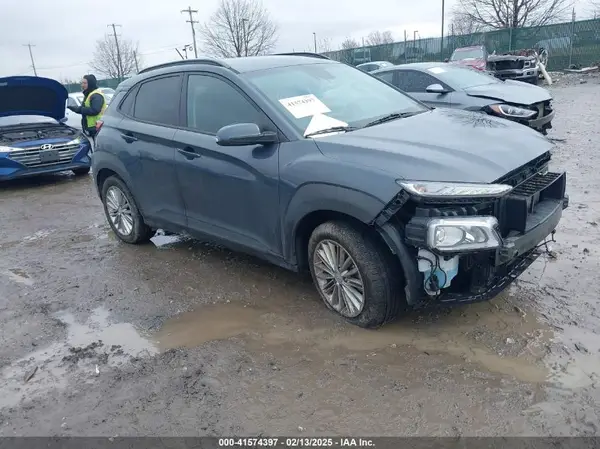 KM8K2CAA8MU688867 2021 HYUNDAI KONA - Image 1