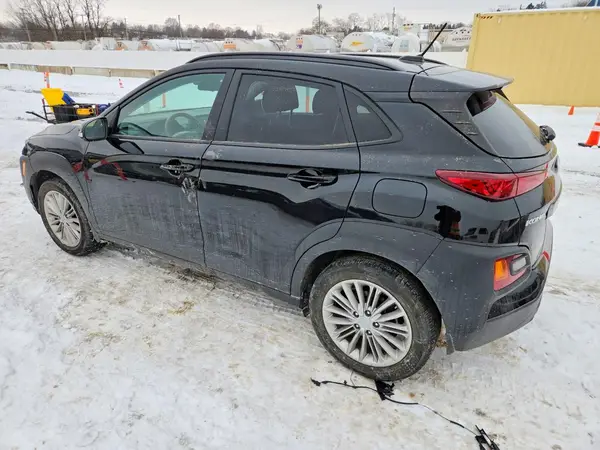 KM8K2CAA8MU702251 2021 HYUNDAI KONA - Image 2