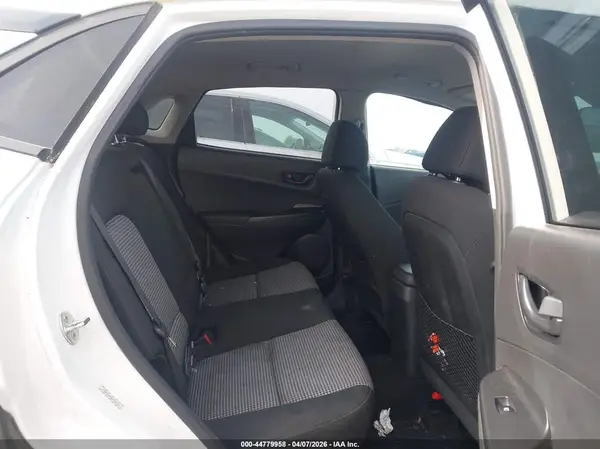 KM8K2CAA8MU734293 2021 HYUNDAI KONA - Image 8