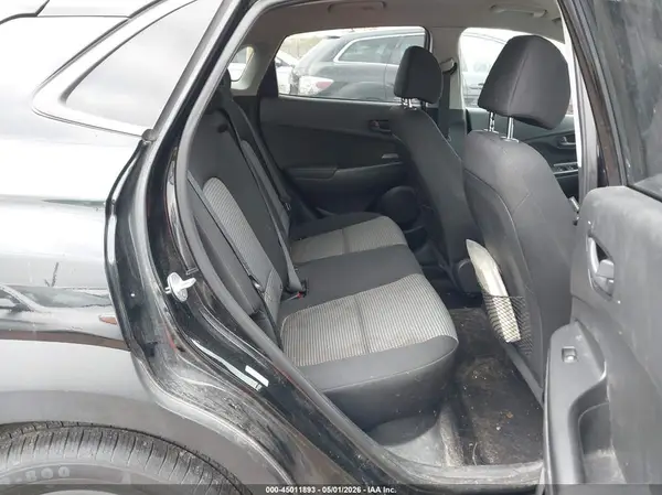KM8K2CAA9JU072879 2018 HYUNDAI KONA - Image 8
