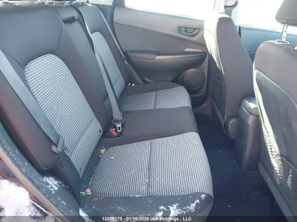 KM8K2CAA9JU099774 2018 HYUNDAI KONA - Image 8