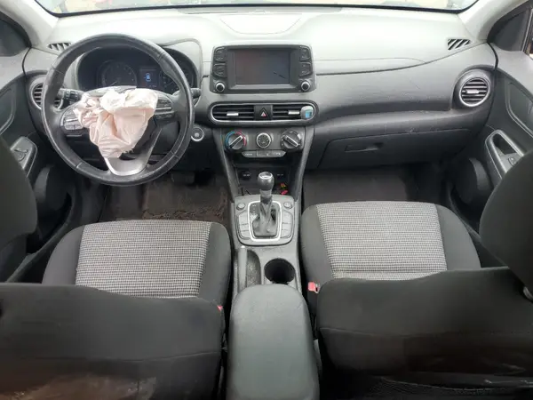 KM8K2CAA9JU107713 2018 HYUNDAI KONA - Image 8