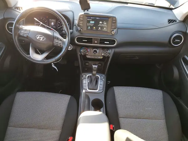 KM8K2CAA9JU131381 2018 HYUNDAI KONA - Image 8