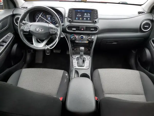 KM8K2CAA9JU155342 2018 HYUNDAI KONA - Image 8