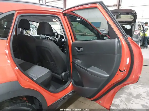 KM8K2CAA9KU338872 2019 HYUNDAI KONA - Image 8