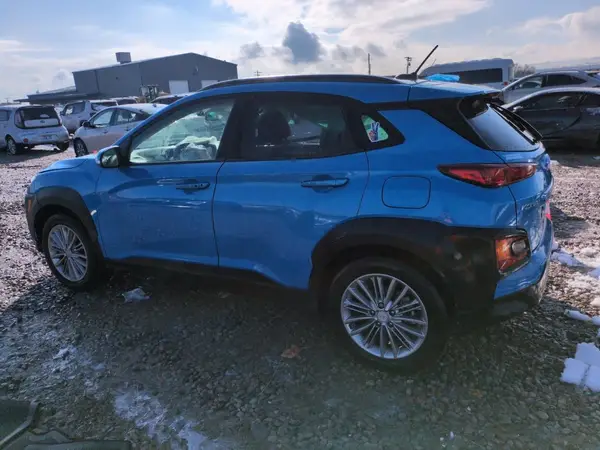 KM8K2CAA9MU610971 2021 HYUNDAI KONA - Image 2