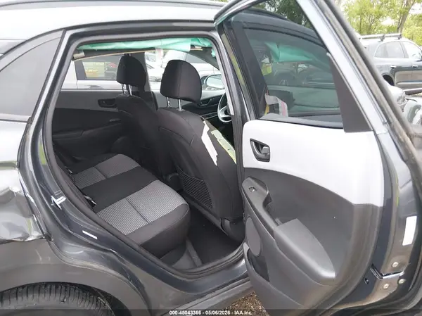 KM8K2CAA9MU612882 2021 HYUNDAI KONA - Image 8