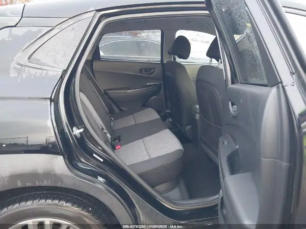 KM8K2CAA9MU612929 2021 HYUNDAI KONA - Image 8