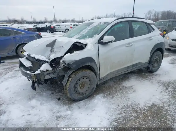 KM8K2CAA9MU620044 2021 HYUNDAI KONA - Image 2