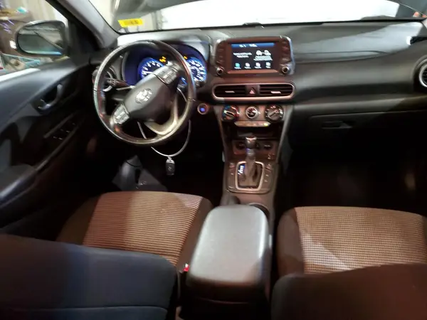 KM8K2CAA9MU727997 2021 HYUNDAI KONA - Image 8