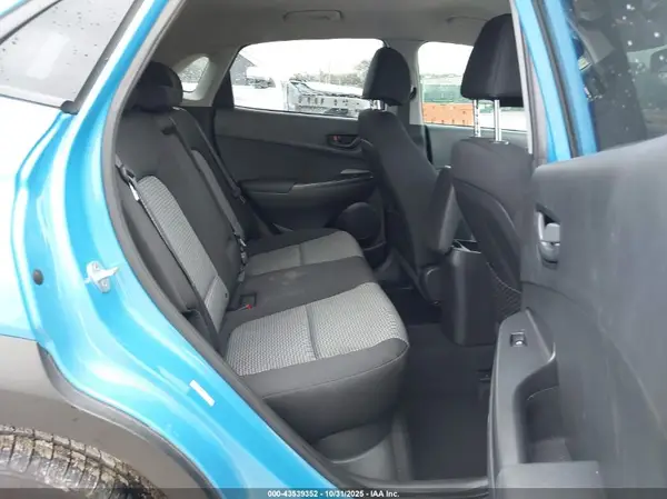 KM8K2CAAXJU077038 2018 HYUNDAI KONA - Image 8