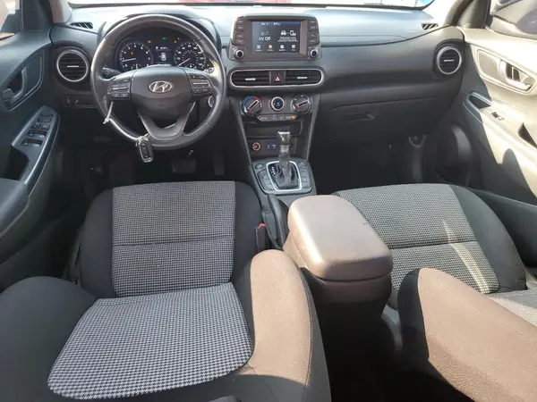 KM8K2CAAXJU080893 2018 HYUNDAI KONA - Image 8