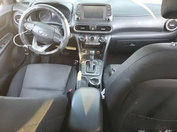 KM8K2CAAXMU607349 2021 HYUNDAI KONA - Image 8