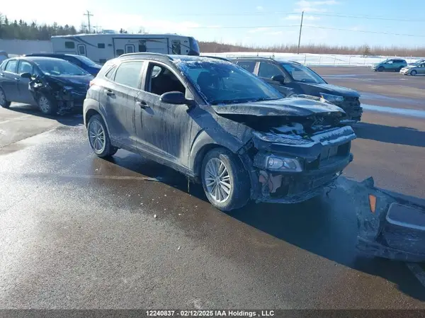 KM8K2CAAXMU703224 2021 HYUNDAI KONA - Image 1
