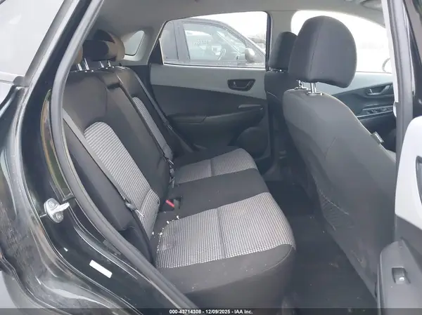KM8K2CAAXMU733890 2021 HYUNDAI KONA - Image 8