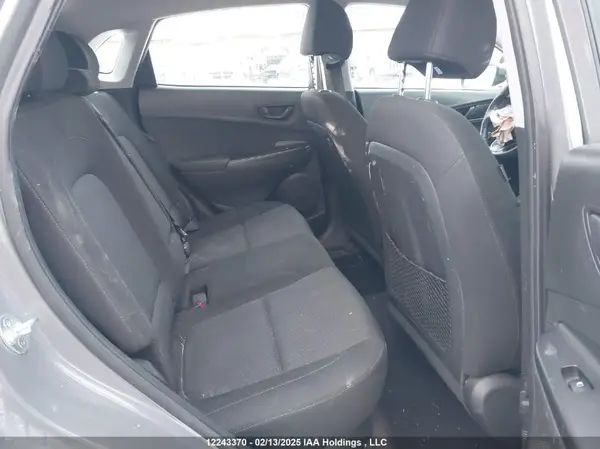 KM8K2CAB0NU768299 2022 HYUNDAI KONA - Image 8