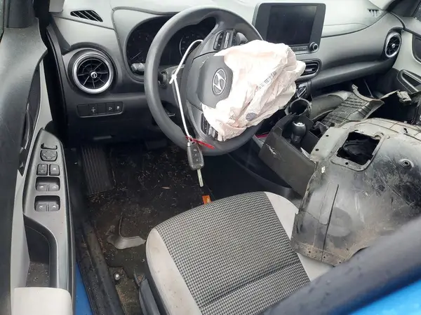 KM8K2CAB1NU817641 2022 HYUNDAI KONA - Image 8