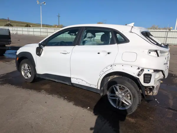 KM8K2CAB1NU830115 2022 HYUNDAI KONA - Image 2