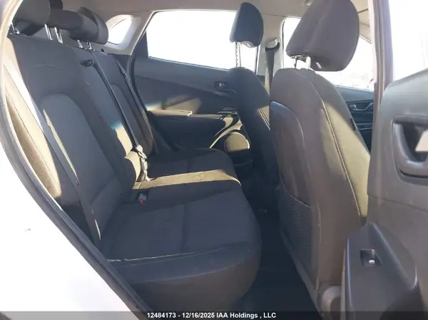 KM8K2CAB1NU913477 2022 HYUNDAI KONA - Image 8