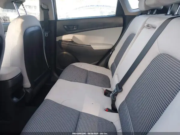 KM8K2CAB1PU021412 2023 HYUNDAI KONA - Image 8
