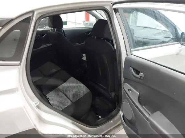 KM8K2CAB2PU013965 2023 HYUNDAI KONA - Image 8