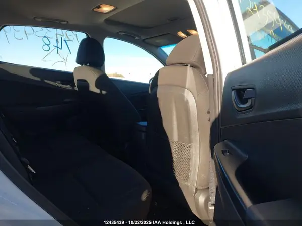KM8K2CAB4NU803409 2022 HYUNDAI KONA - Image 8