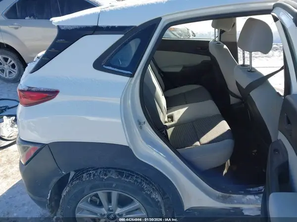 KM8K2CAB4NU889367 2022 HYUNDAI KONA - Image 8