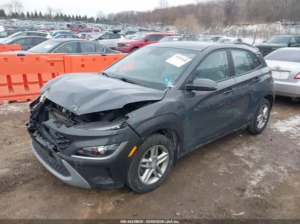KM8K2CAB6PU013788 2023 HYUNDAI KONA - Image 2