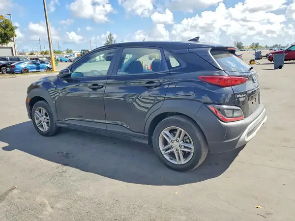 KM8K2CAB6PU930102 2023 HYUNDAI KONA - Image 2