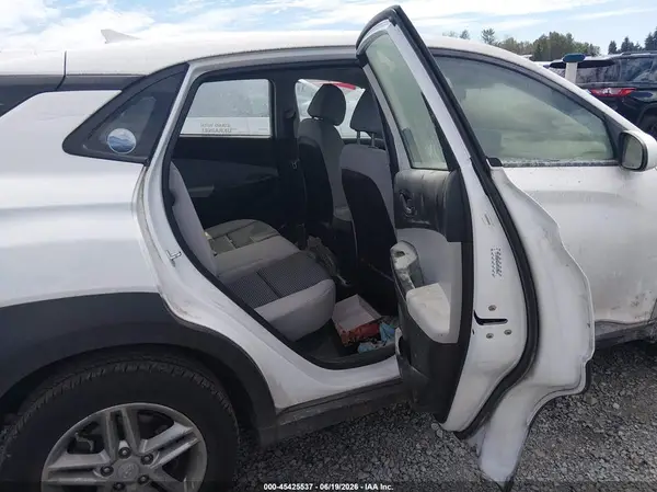 KM8K2CAB7NU830121 2022 HYUNDAI KONA - Image 8