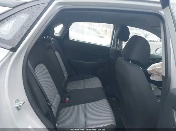 KM8K2CAB7PU047321 2023 HYUNDAI KONA - Image 8