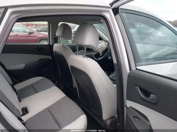 KM8K2CAB7PU058755 2023 HYUNDAI KONA - Image 8